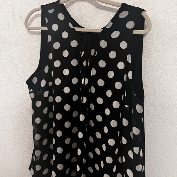 Layne Bryant Black and White polkadot sleeveless top - Picture 13 of 15